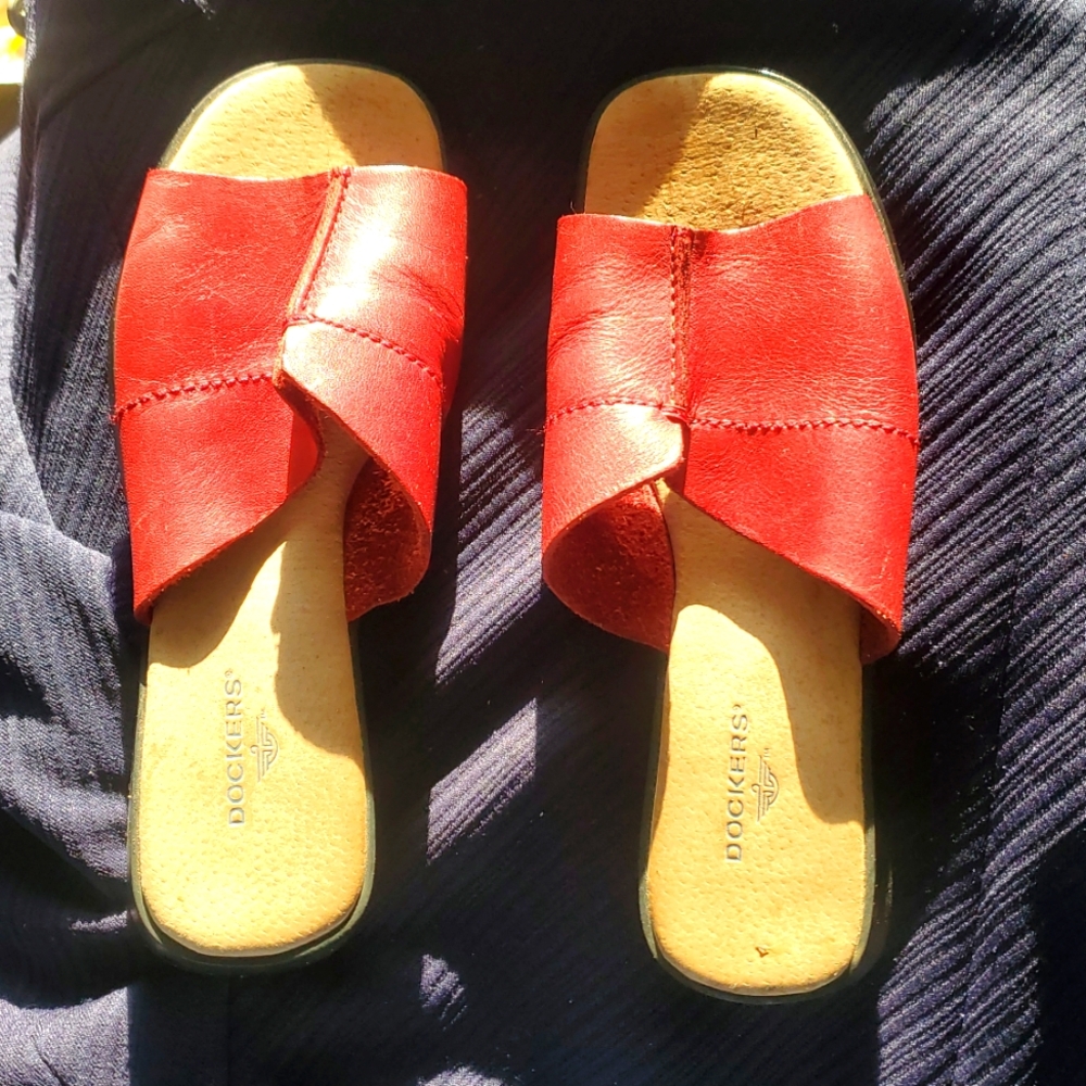 Dockers red leather slip on shoes size 9m
